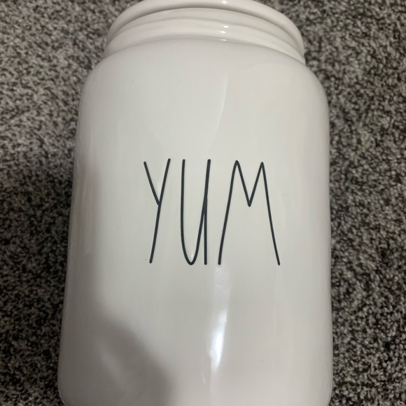 Rae Dunn - 🇺🇸 YUM Canister - NWT - Picture 4 of 4